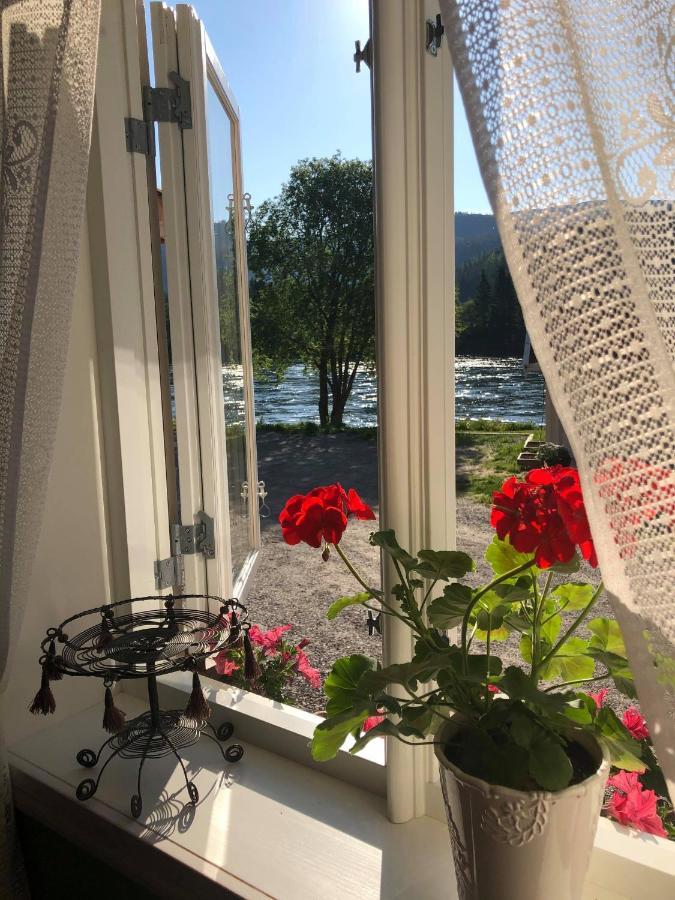 Bakarstuo, Utpa Neset Villa Trofors ภายนอก รูปภาพ
